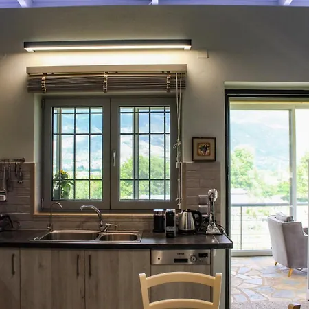 Stone & Vineyard Apartmán